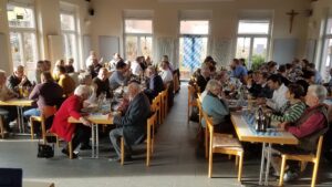 Großer Saal des Pfarrheims Wenigumstadt